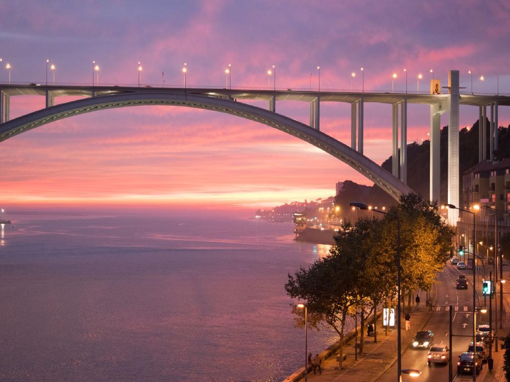 Merc Porto Central Place Bagian luar foto